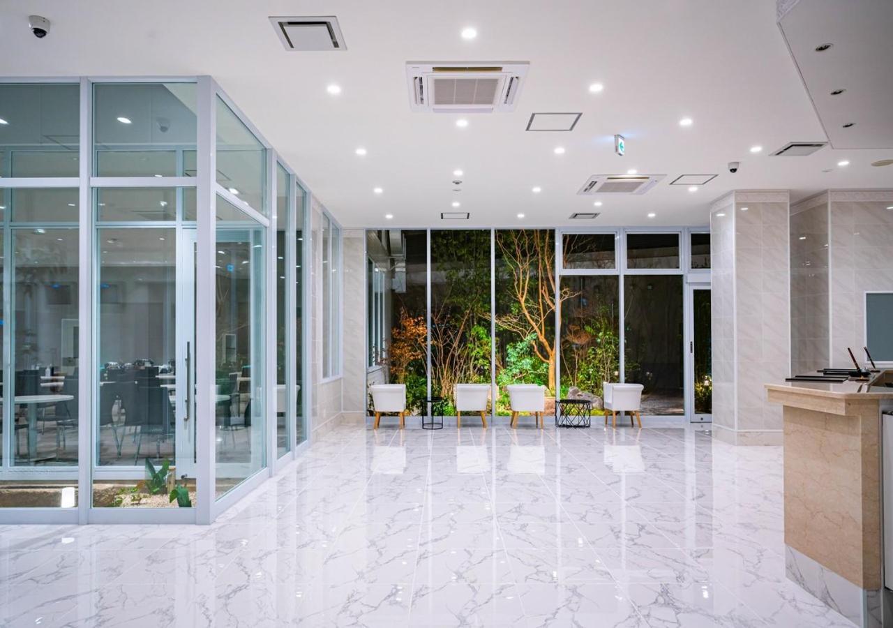 Bande Hotel Tenpozan Higashi Осака Екстер'єр фото